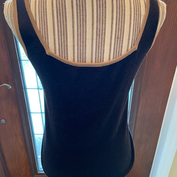 2 Piece Finity Studio s/m Black tank & sweater with Golden Tan trim - Picture 7 of 9